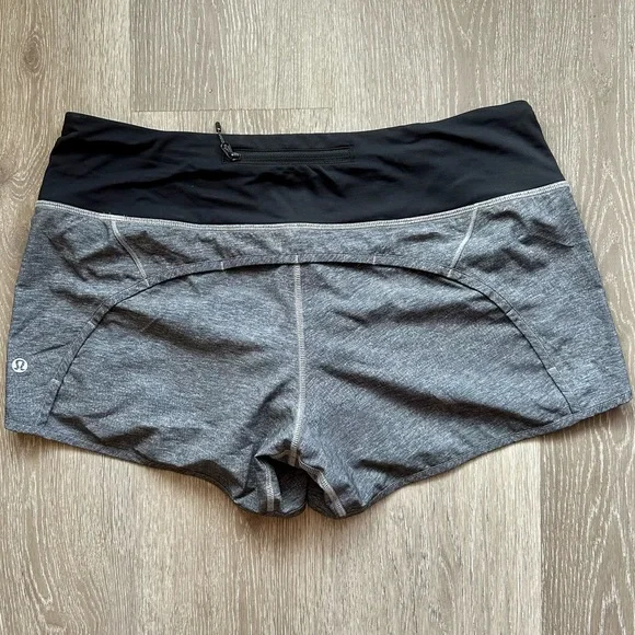 Lululemon Speed Up Shorts - Picture 3 of 3